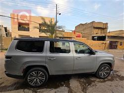 Jeep Grand Wagoneer
